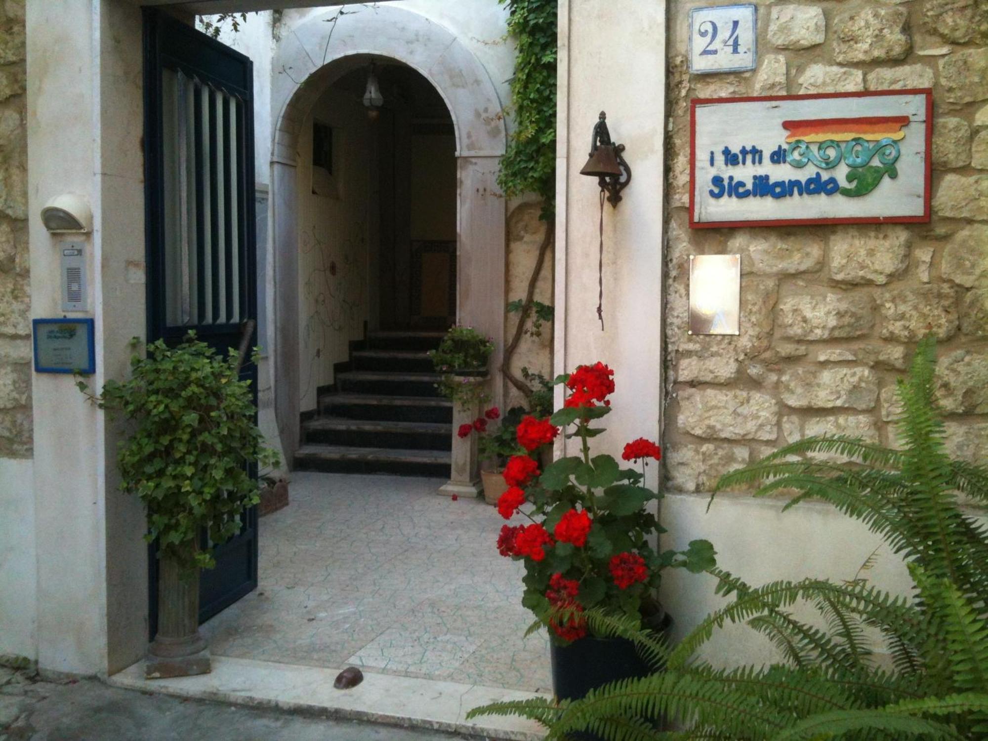 Bed and Breakfast I Tetti Di Siciliando Модіка Екстер'єр фото