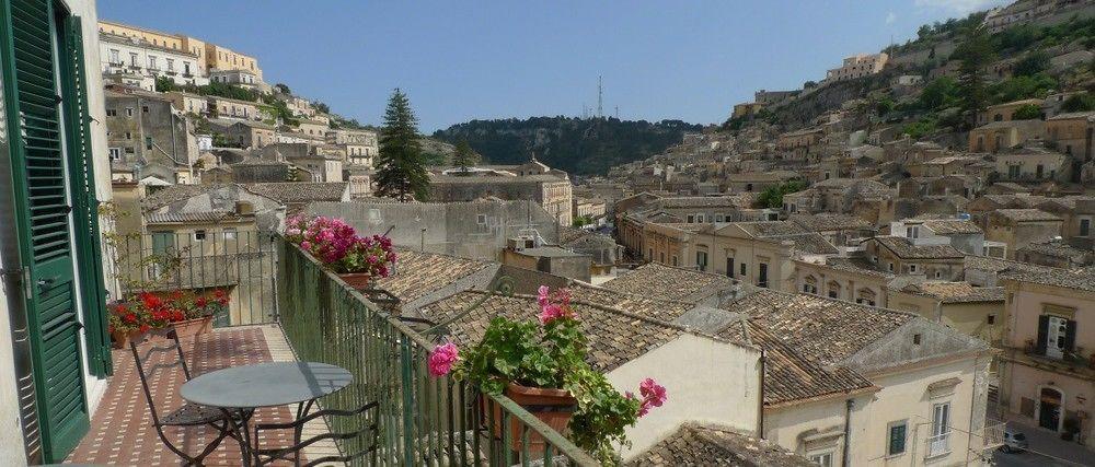Bed and Breakfast I Tetti Di Siciliando Модіка Екстер'єр фото